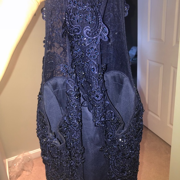 Prom dress - Picture 1 of 6